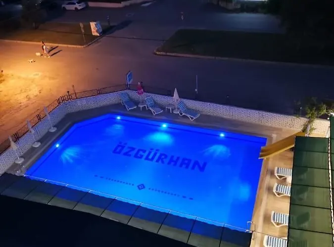 Oezguerhan Готель 3*