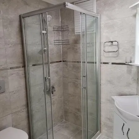 Hotel Oezguerhan 3*