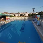 Oezguerhan Hotel Side