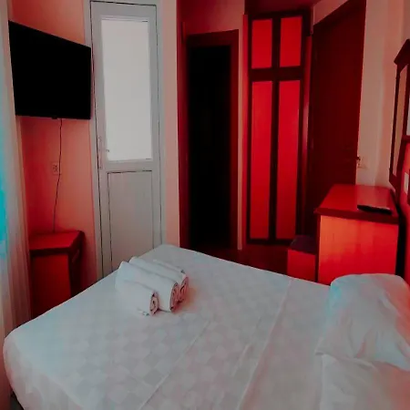 Otel özgürhan