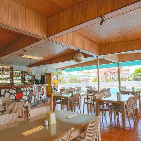 özgürhan Otel 3*