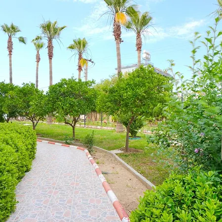Oezguerhan Hotel Side