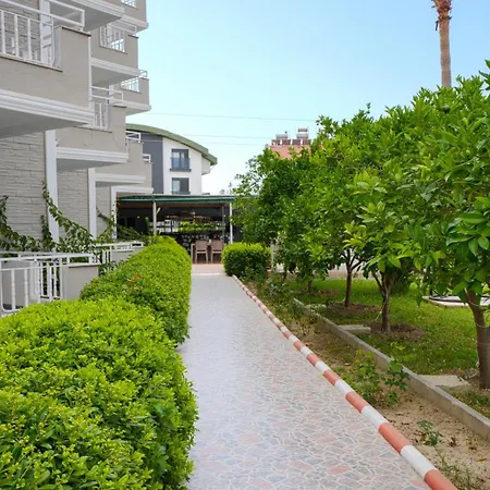 özgürhan Side