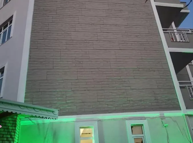 Oezguerhan Hotel Side