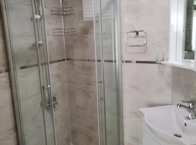 Oezguerhan Отель Сиде